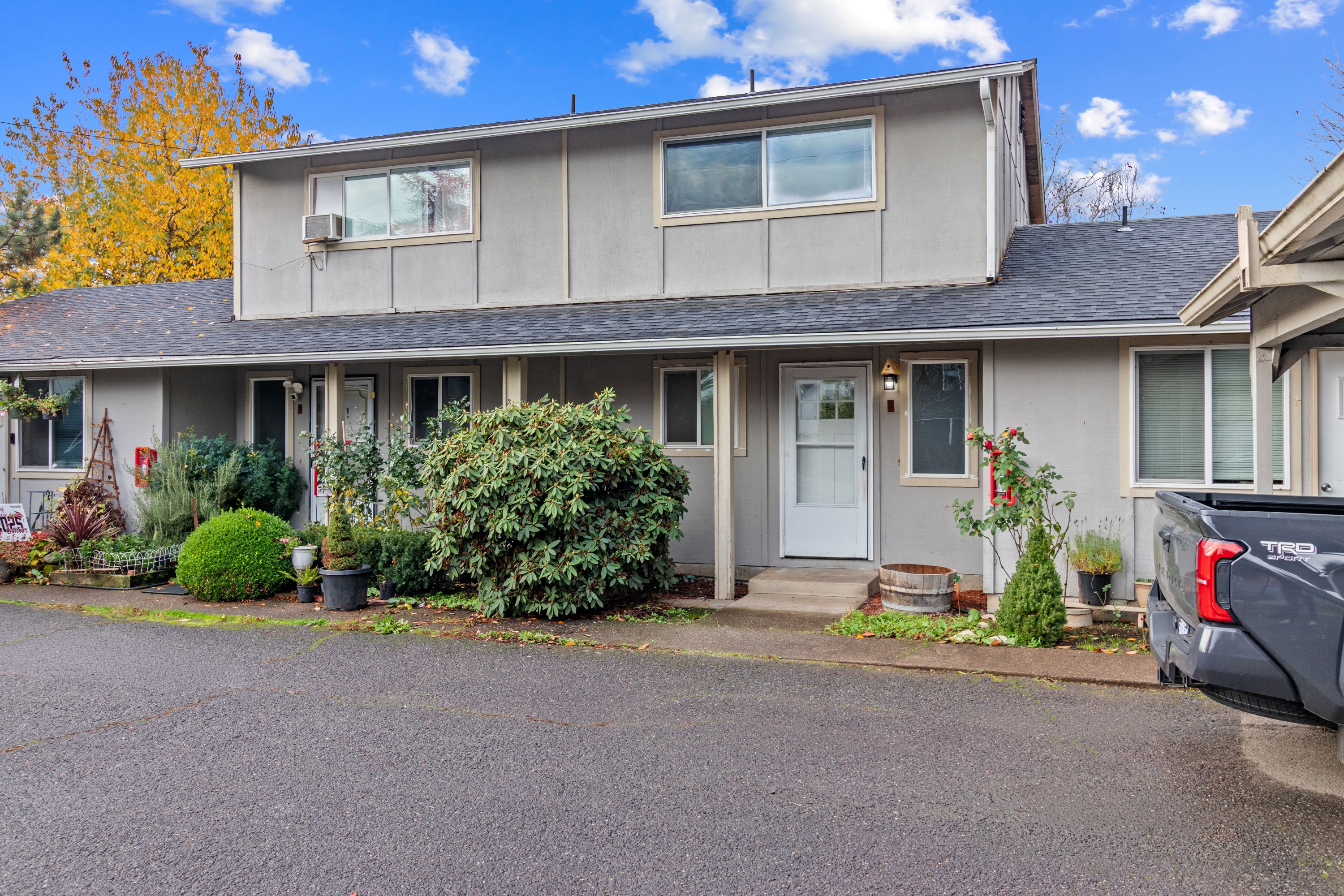 325 North 29th Avenue - C